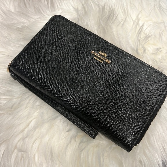 Coach Long Leather Zip Around Black Wristlet/Wallet - Picture 2 of 4